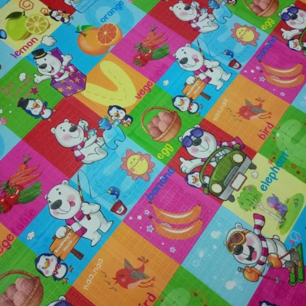 Alfombra Jirafas Letras 15 mm 2 Alfombra Antigolpes Bebe Reversible JIRAFA-LETRAS 200x180 cm y 1,5 cm Grosor