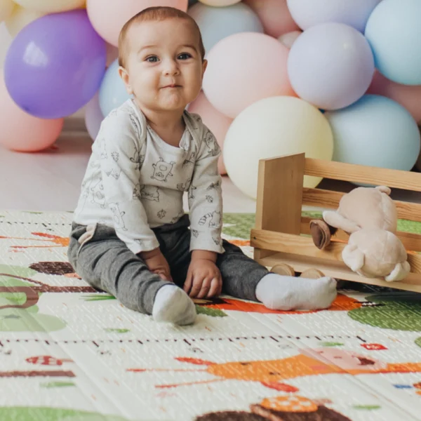 Alfombra Antigolpes Bebe Reversible OSA LEYENDO- JIRAFA 200×180 cm y 1 cm Grosor